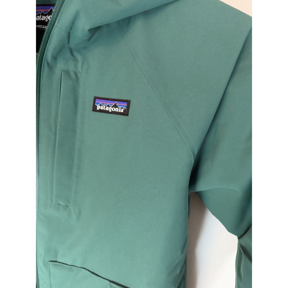 Patagonia Everyday Ready Hooded Jacket Conifer Green Waterproof Kids 10 NWT $169 - Picture 10 of 16